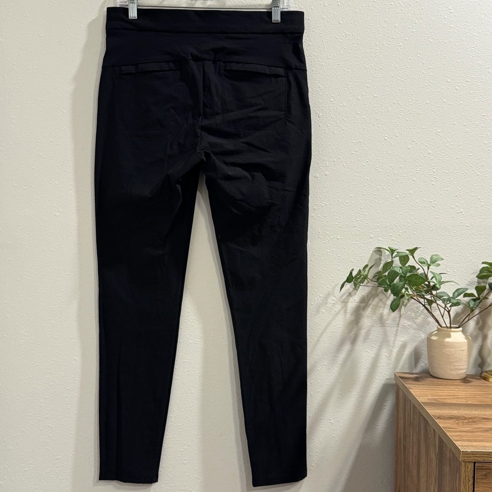 Athleta Size 6 Black Wander Stash Skinny Pant Everyday Stretch Office Travel - Picture 2 of 7